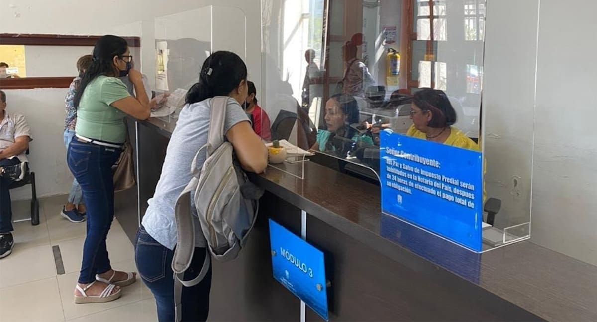 Varios municipios que lograron disparar el recaudo del Impuesto Predial hasta un 300% en 2026 gracias al pago en línea.