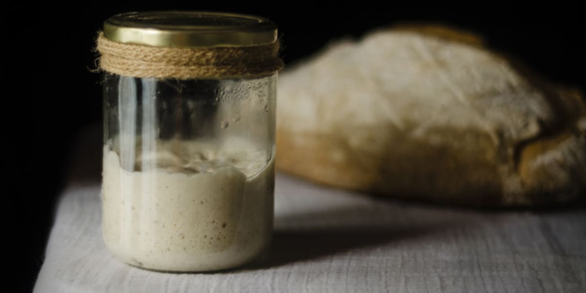 Los especialistas recomiendan revisar los ingredientes y las características nutricionales del pan de masa madre antes de incorporarlo habitualmente a la alimentación.