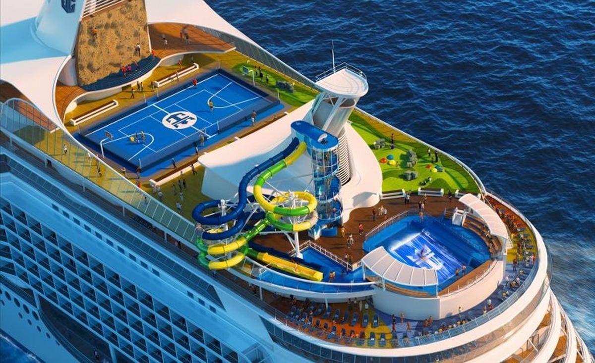 Pánico entre pasajeros de crucero que se inclinó en España: Video captó el aterrador momento.