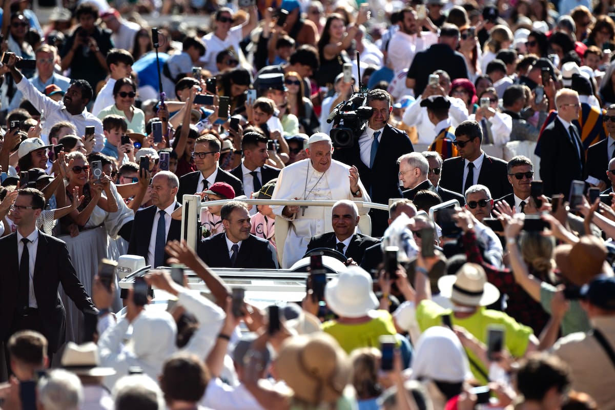 El Papa enfrenta complicaciones respiratorias en su hospitalización. EFE / VANGUARDIA