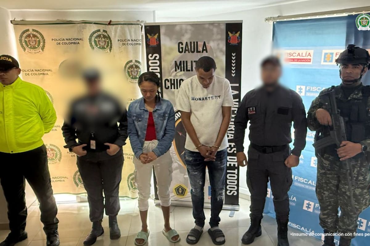Pareja que suplantó a congresistas para ofrecer falsos empleos fue judicializada: así operaban en Bucaramanga