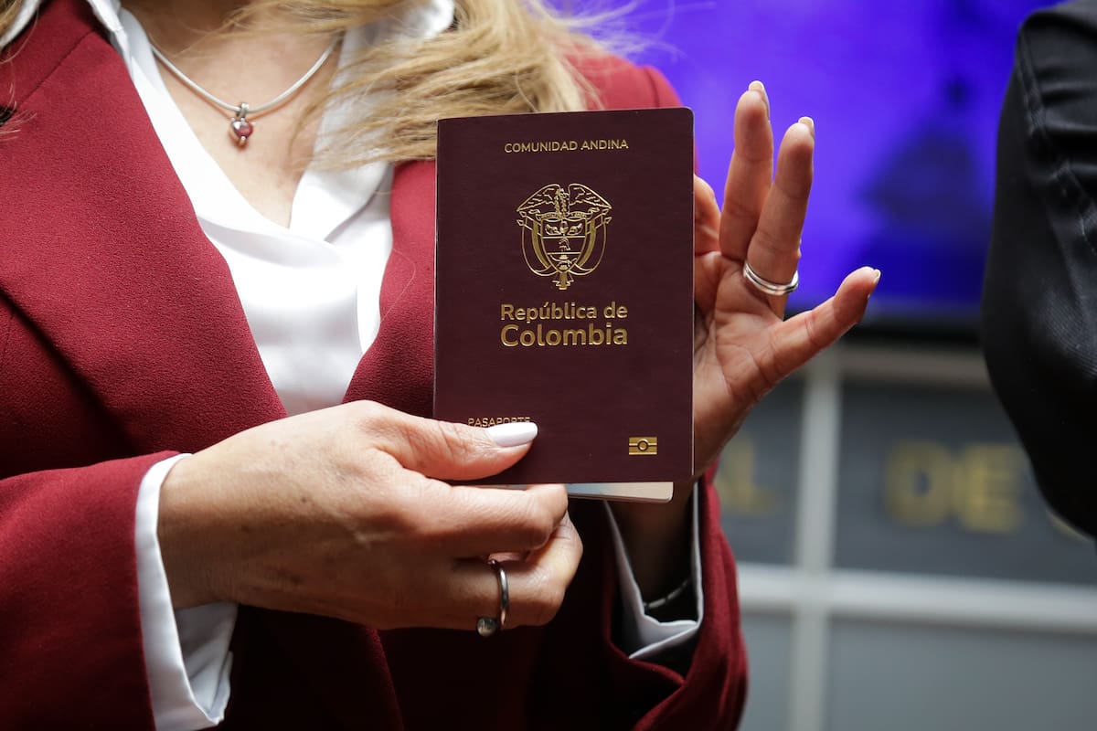 Pasaporte colombiano. // Foto: Colprensa - Catalina Olaya.