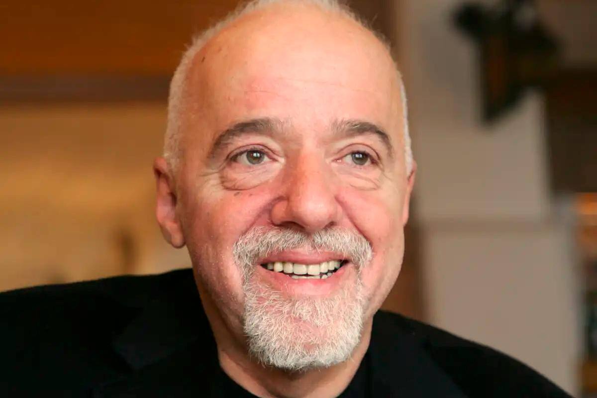 Paulo Coelho, además de ser un exitoso autor, es Mensajero de la Paz de las Naciones Unidas y miembro de la Academia Brasileña de las Letras. Foto tomada de redes sociales/VANGUARDIA