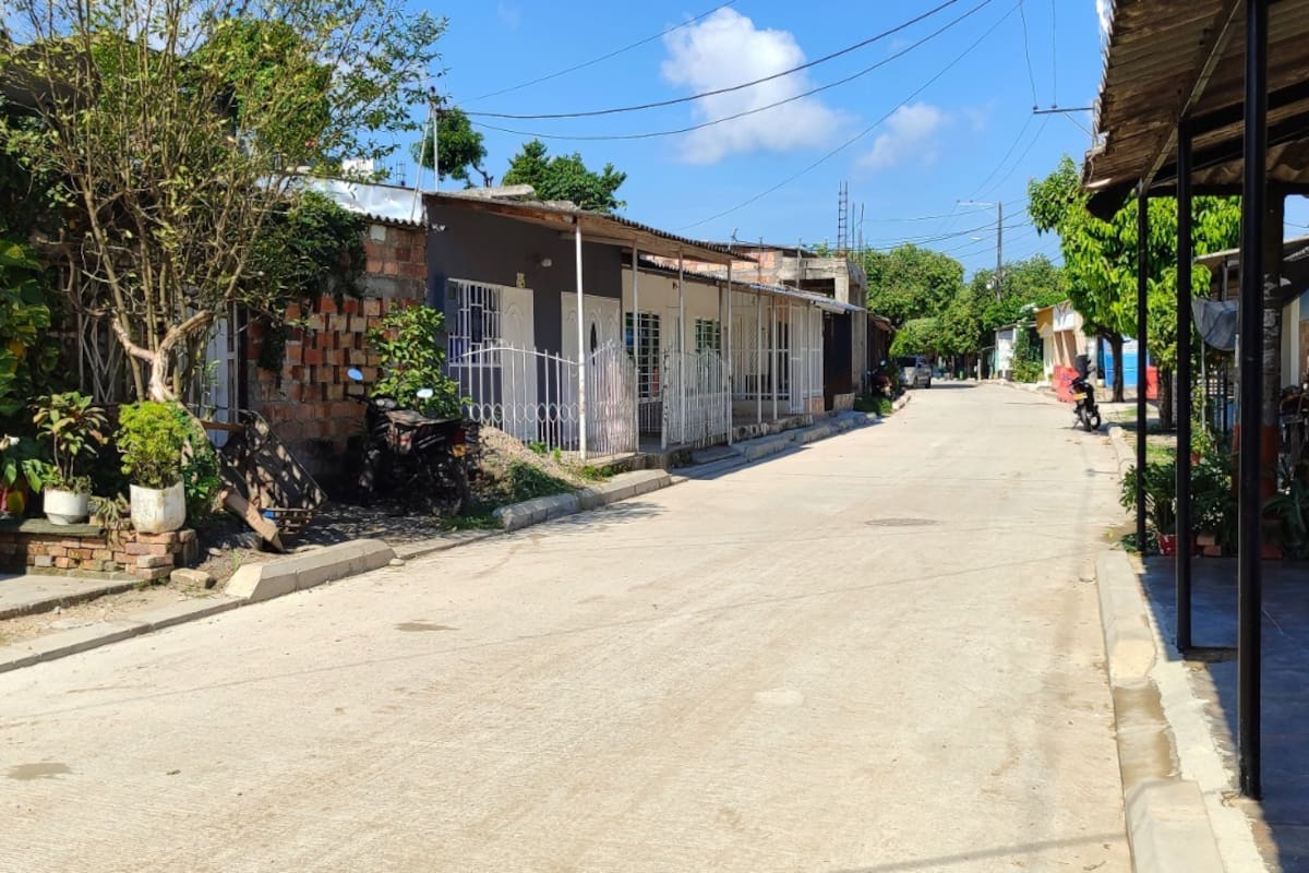 Las obras de pavimentación urbana avanzan en diferentes sectores de Barrancabermeja. Actualmente, los trabajos se concentran en barrios como María Eugenia y El Campín.
Suministrada/Vanguardia