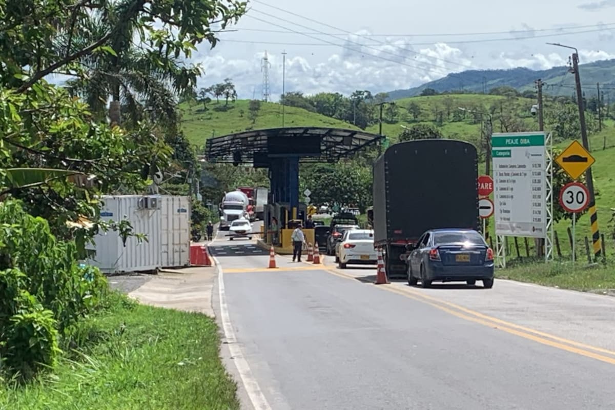 El peaje de Oiba volvió a funcionar después de 8 meses.