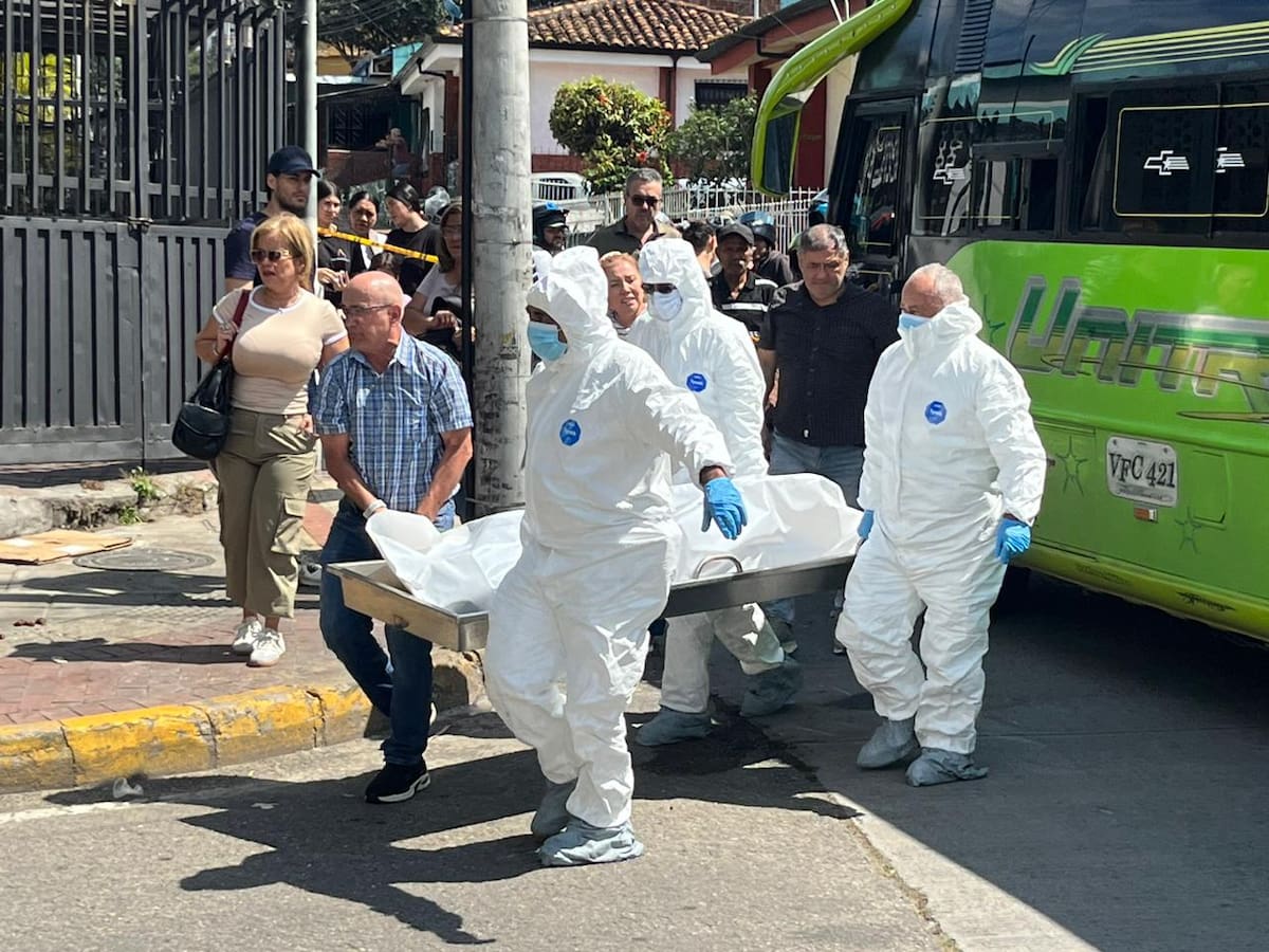 Pedro Ojeda perdió la vida tras chocar en su motocicleta contra una buseta en el barrio Modelo. Fotografías: Jaime Morano/VANGUARDIA.