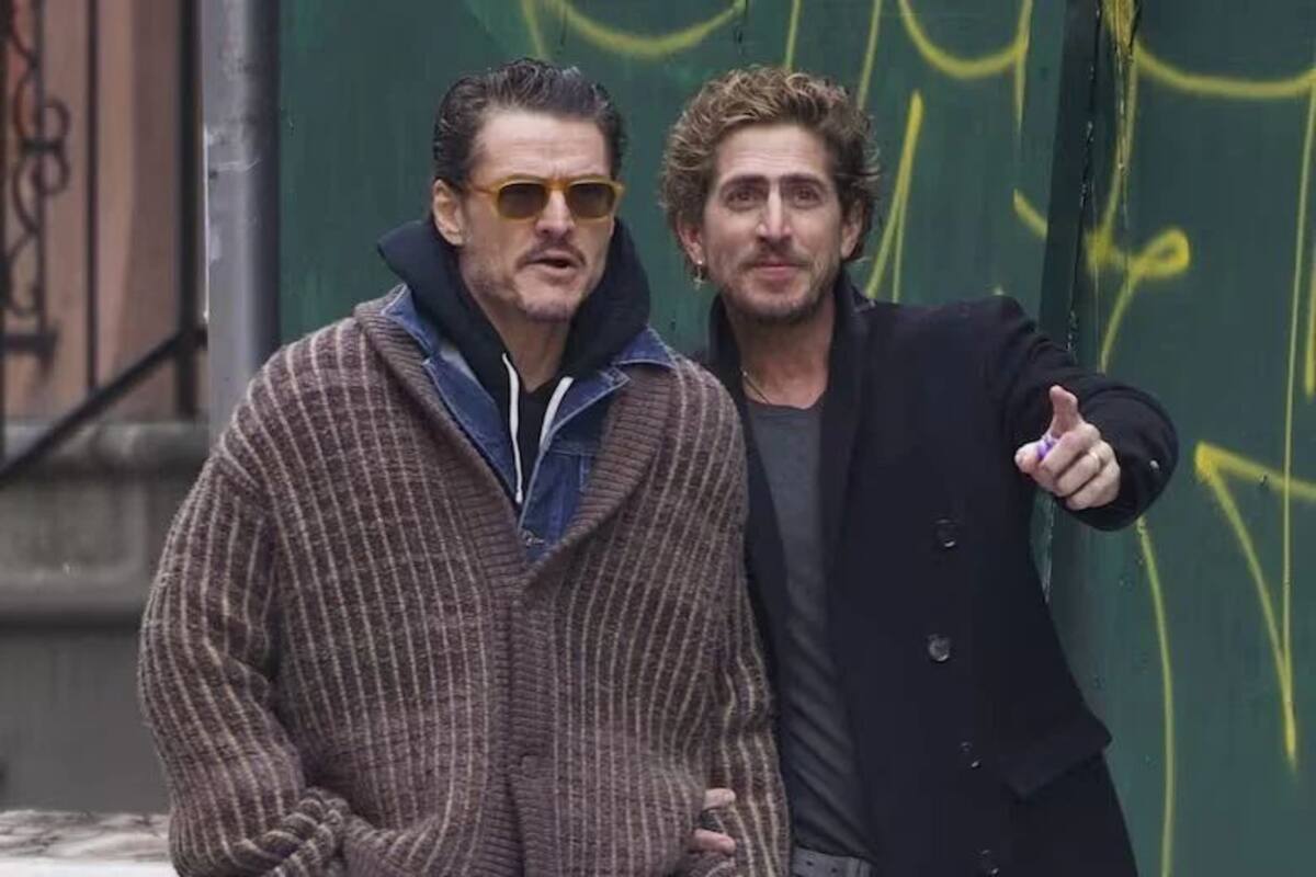 Pedro Pascal fue captado de la mano con Rafael Olarra en Nueva York.