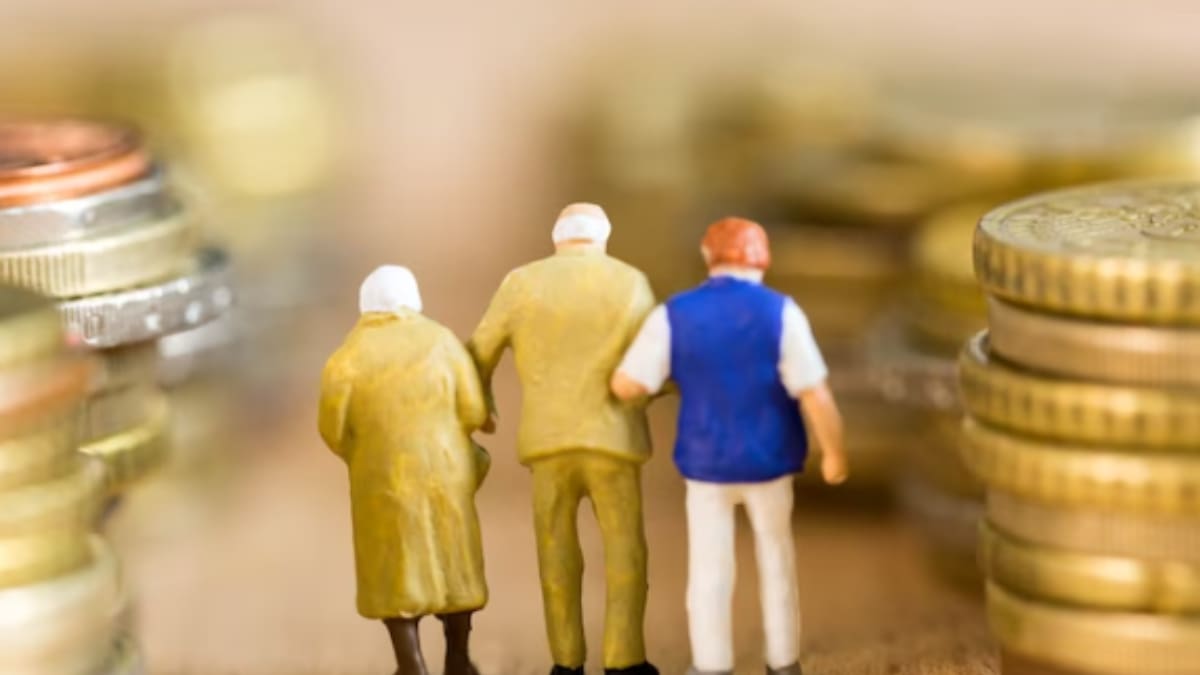 La edad mínima para jubilarse en Colombia es de 57 años para mujeres y 62 para hombres.