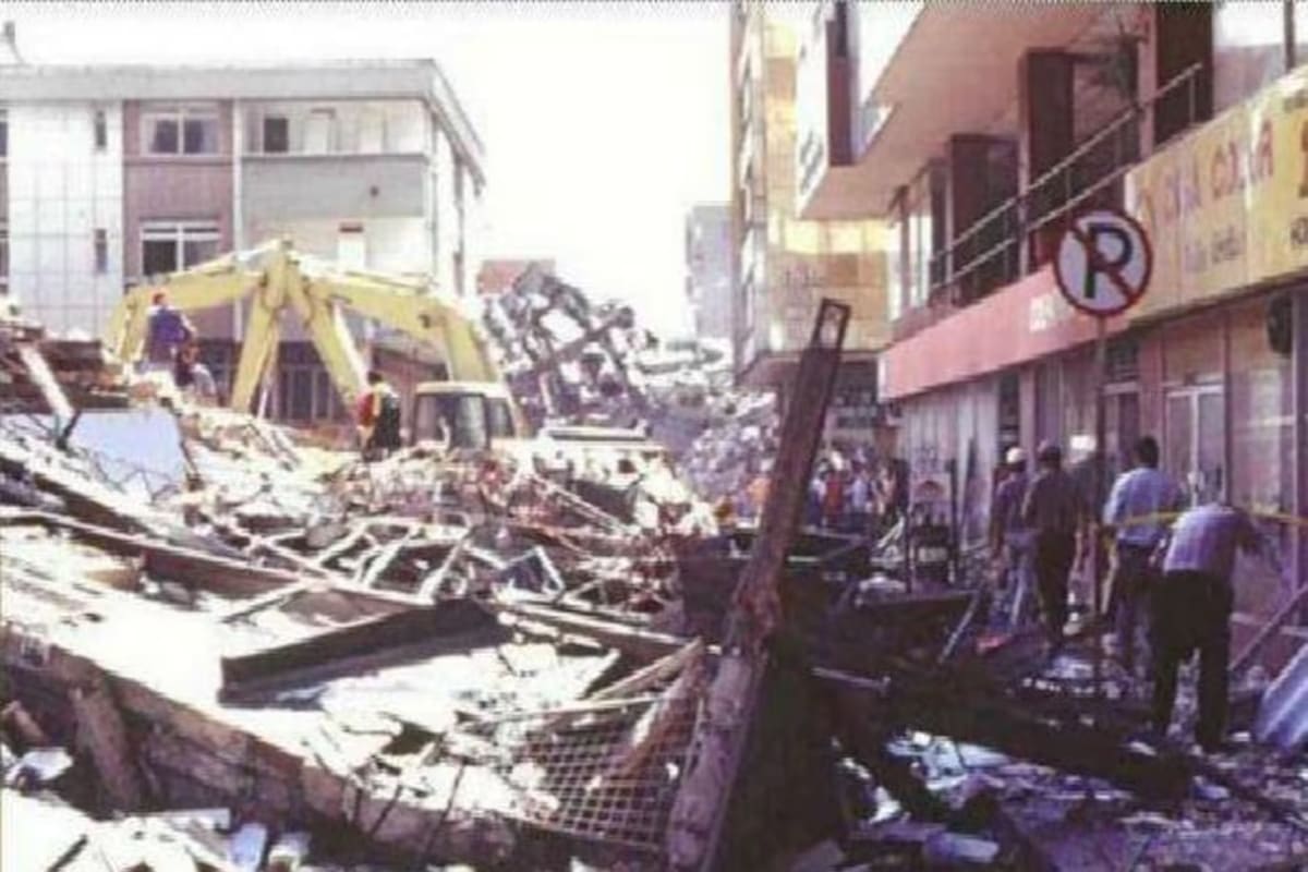 Imagen de archivo del terremoto de Pereira, en 1995.