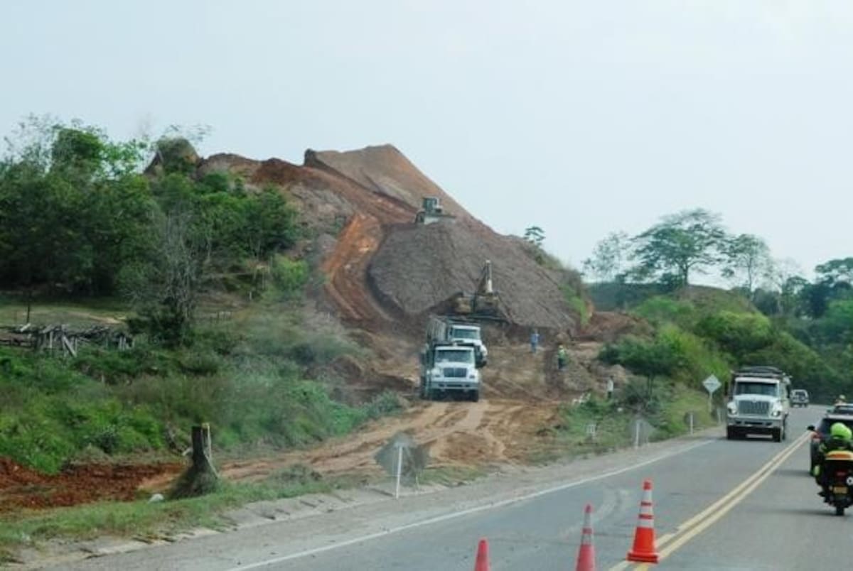 Atención Santander: Así será la solución definitiva para los derrumbes en la vía a Barrancabermeja.