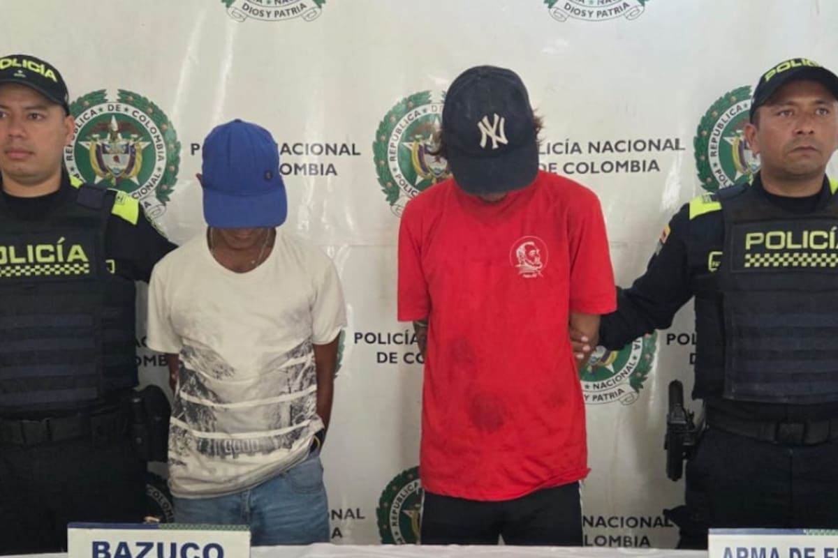 Persecución en Bucaramanga terminó con dos capturados y más de 200 dosis de bazuco incautadas