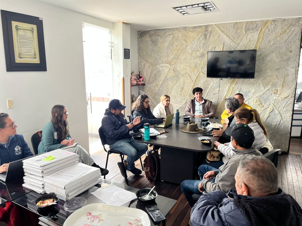 Frente a las tensiones que durante años han rodeado la minería y el cuidado del agua en Soto Norte, el personero de Vetas propone escuchar a las partes, reconocer sus diferencias y buscar puntos de encuentro que permitan proteger el ambiente y preservar las tradiciones del territorio.