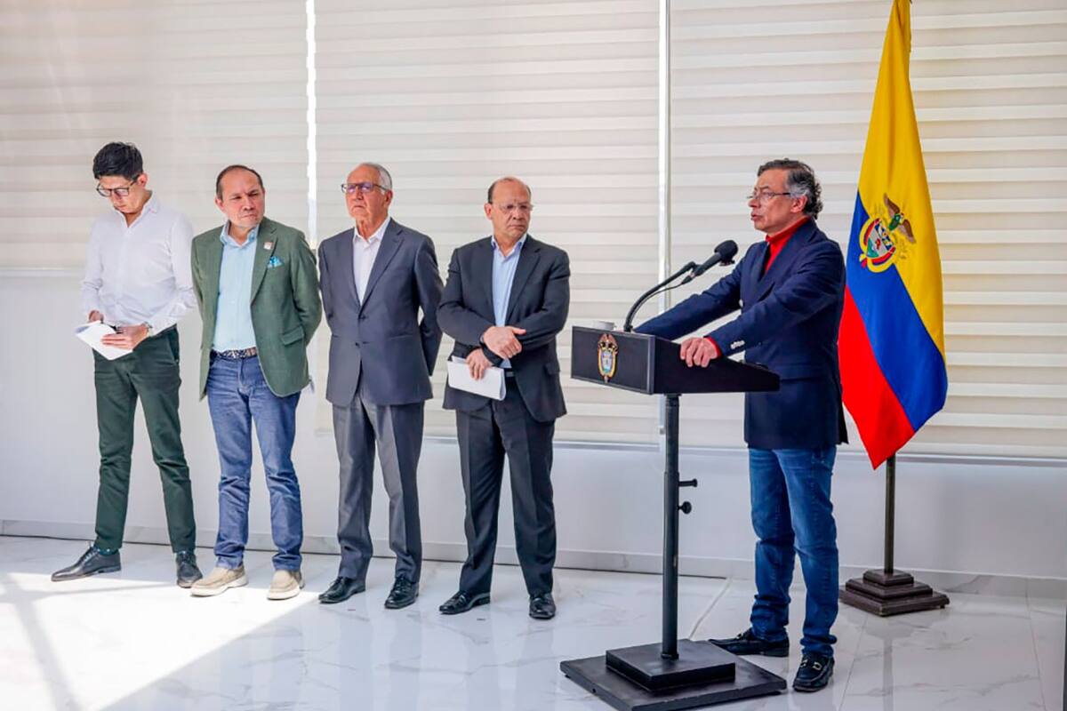 Petro anuncia que el aumento del salario mínimo en 2026 se basará en el costo real de vida. | Foto: Presidencia
