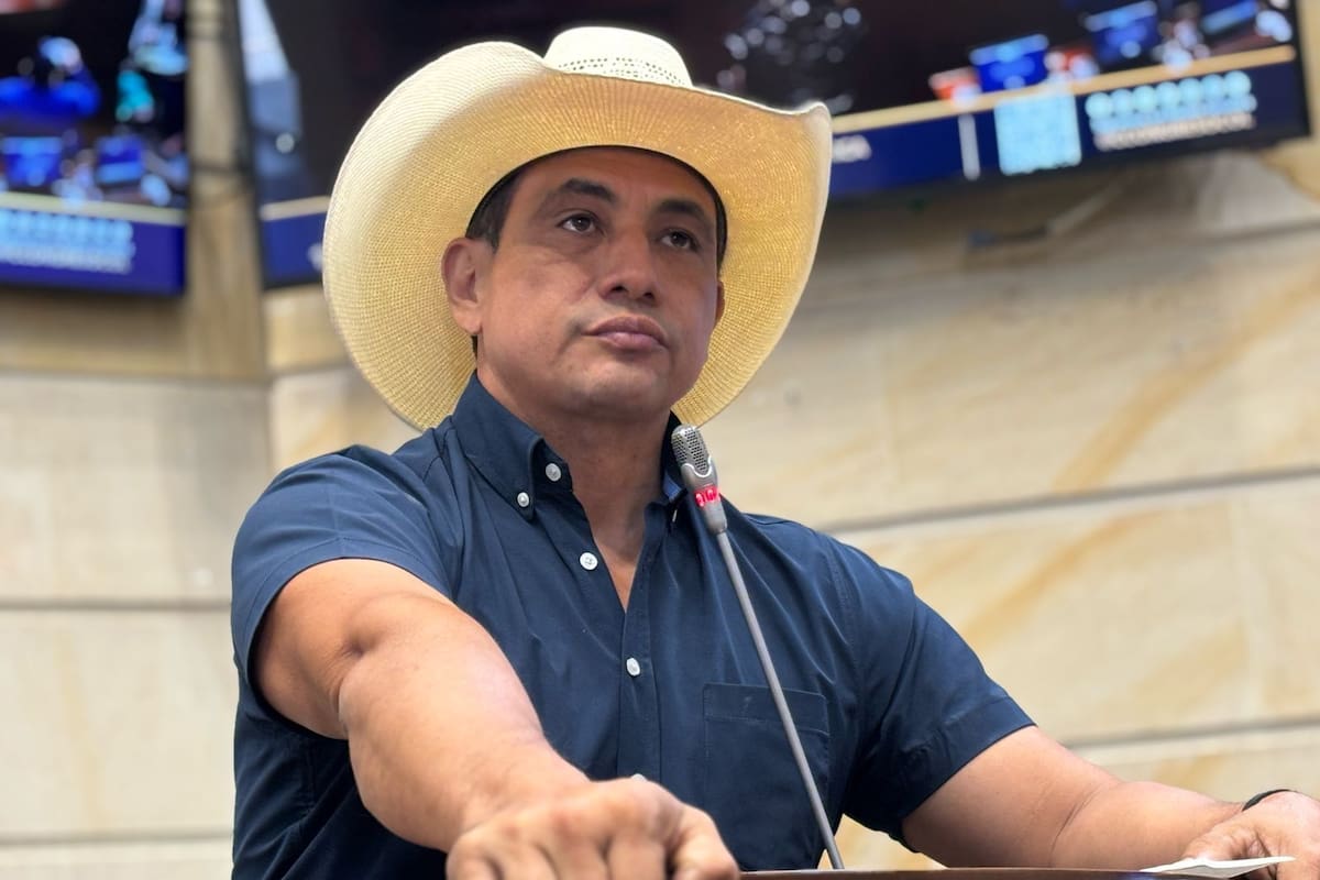 Corte Suprema abre investigación contra Alirio Barrera por presunto acto sexual violento. Foto: Redes Sociales (@SenadoGovCo)