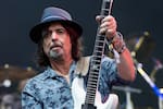 Muere Phil Campbell, legendario guitarrista de Motörhead, a los 64 años