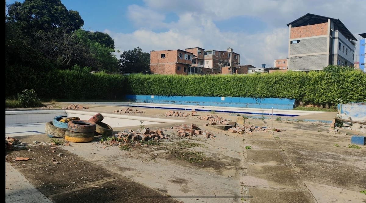 Según la Secretaría de Infraestructura, la contratación de la obra en las piscinas iniciaría en 2027, una vez se resuelva el trámite del predio con la CDMB.