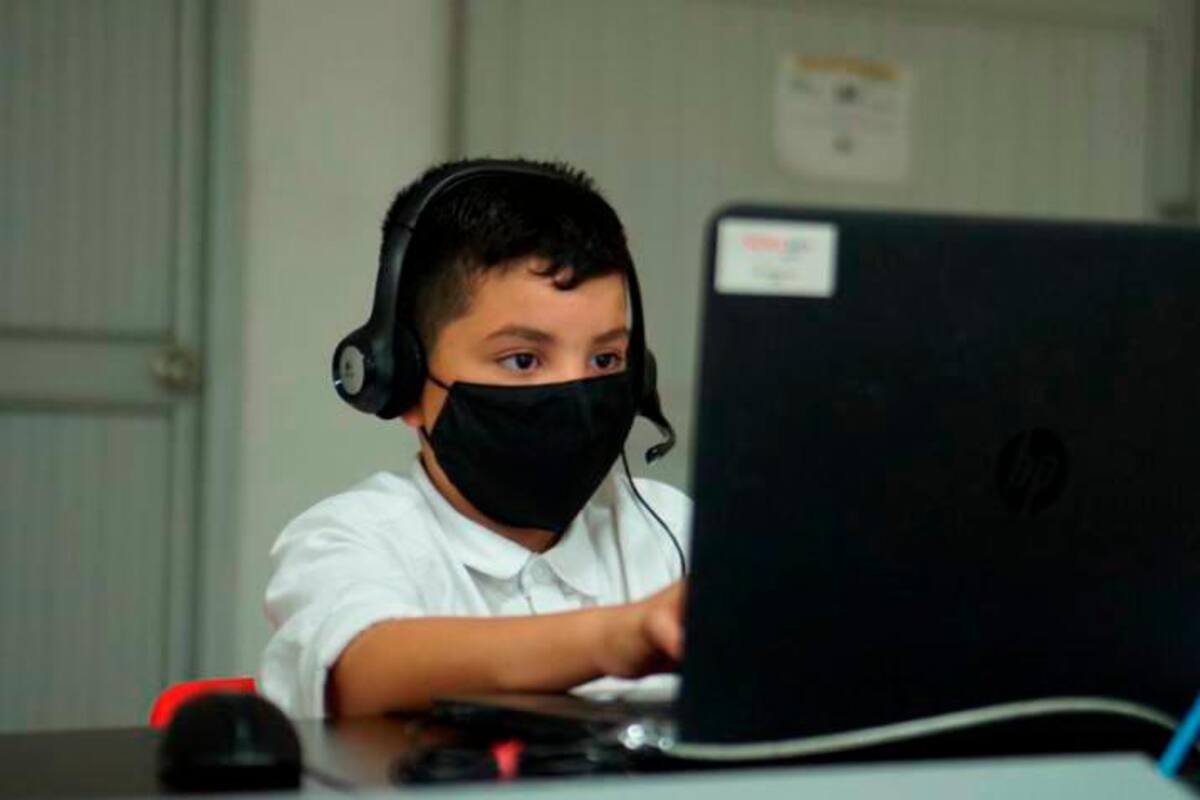 El Municipio hizo alianzas con sectores productivos de la región, para compartir conocimiento sobre investigación a los alumnos. (Foto: Archivo / VANGUARDIA)
