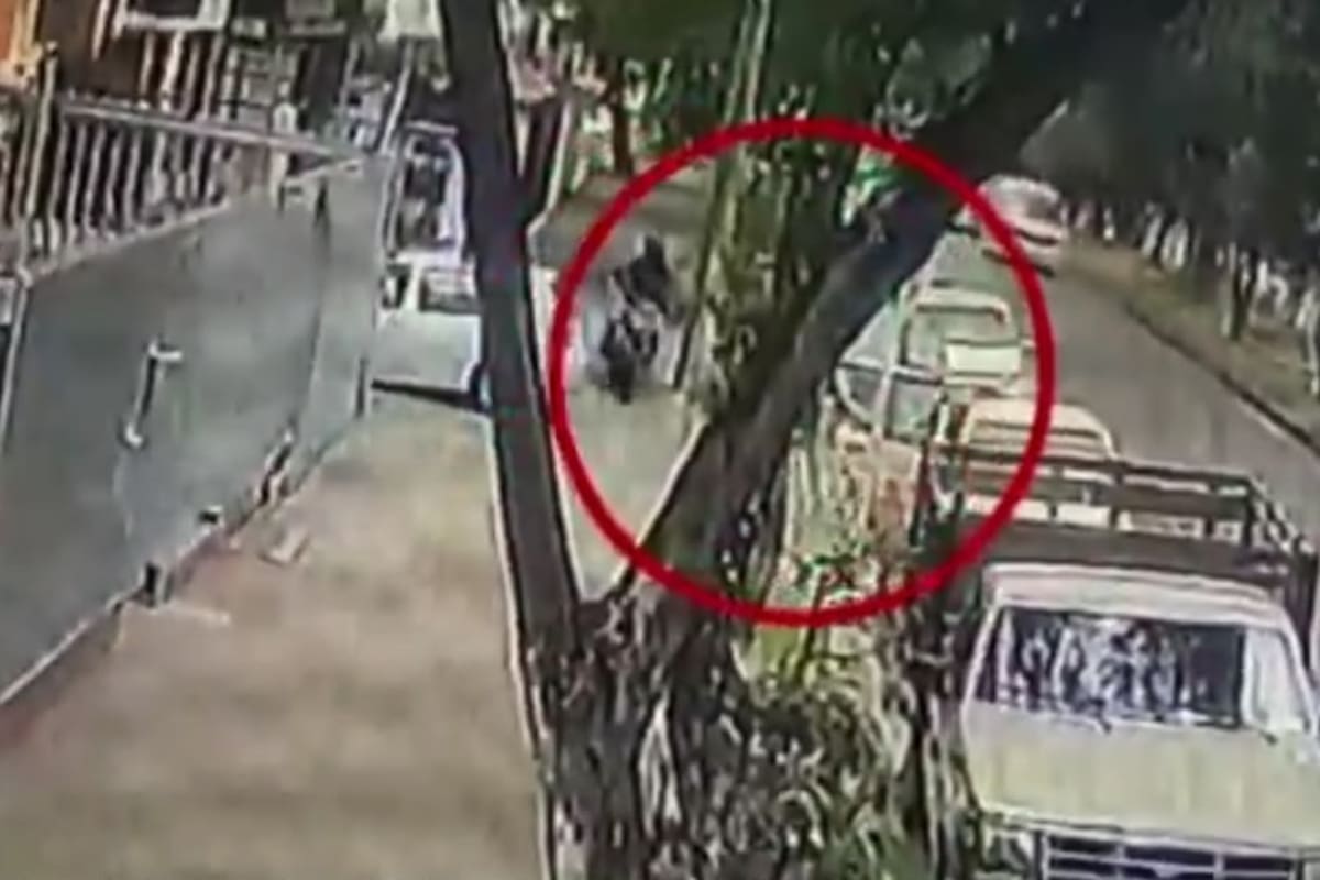 El intento de fleteo ocurrió en el sector de Salitre Greco, en la localidad de Teusaquillo, según informó la Policía Metropolitana de Bogotá. Captura de video // X.