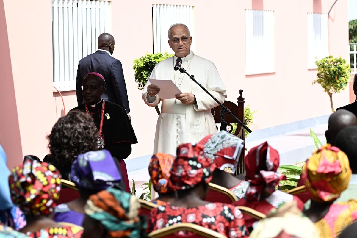 SAURIMO (Angola), 20/04/2026.- Pope Leo XIV delivers a speech as he visits a nursing home, in Saurimo, Angola, 20 April 2026. Pope Leo XIV is on an apostolic journey to Angola. (Papa) EFE/EPA/LUCA ZENNARO