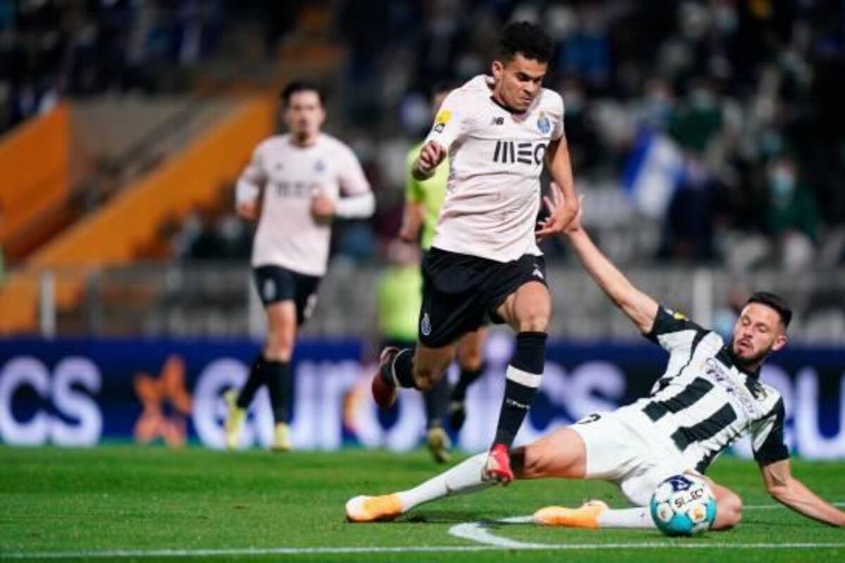 Luis Díaz tiene 24 años y ya cuenta con cuatro títulos. Foto: @FCPorto.