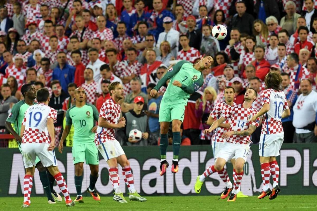 Aunque no ha tenido el brillo del Real Madrid, Cristiano Ronaldo continúa en carrera en la Eurocopa, con una selección de Portugal que aún no convence, pero consigue los resultados. (Foto: AFP / VANGUARDIA LIBERAL)