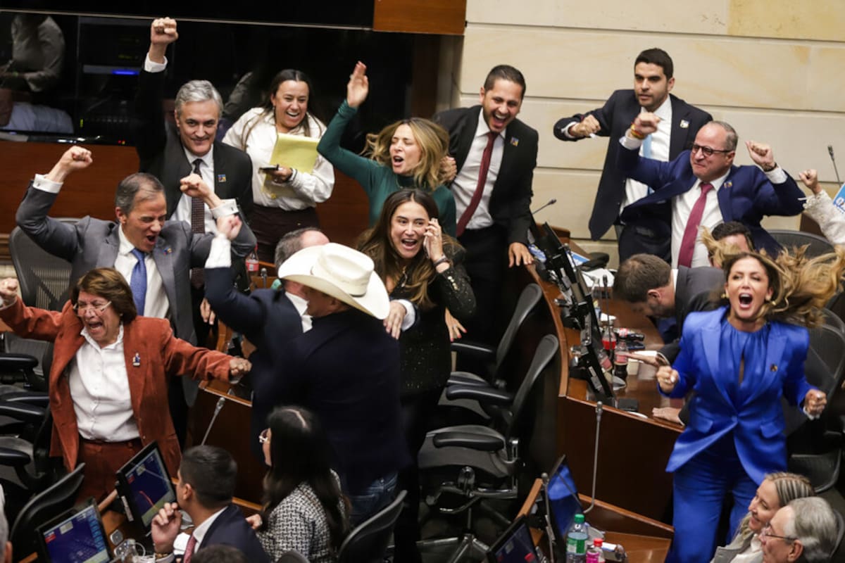 El senador del Centro Democrático ganó gracias a que tuvo el apoyo fundamental de la bancada de oposición, en cabeza del Pacto Histórico.
Foto: Colprensa.