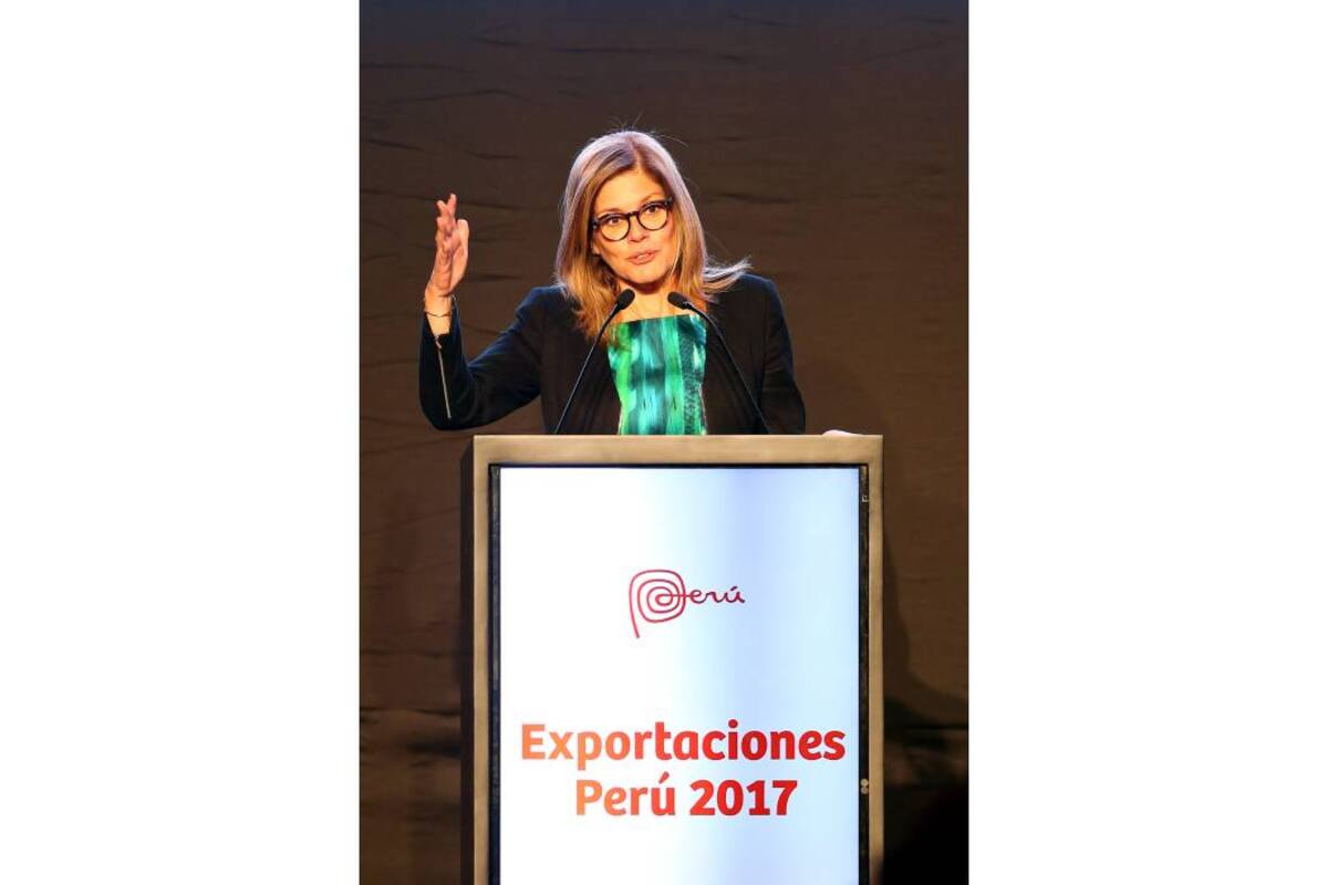 Mercedes Aráoz, presidenta del Consejo de Ministros de Perú, denunció un golpe de estado parlamentario. (Foto: Tomada de Twitter/VANGUARDIA LIBERAL )