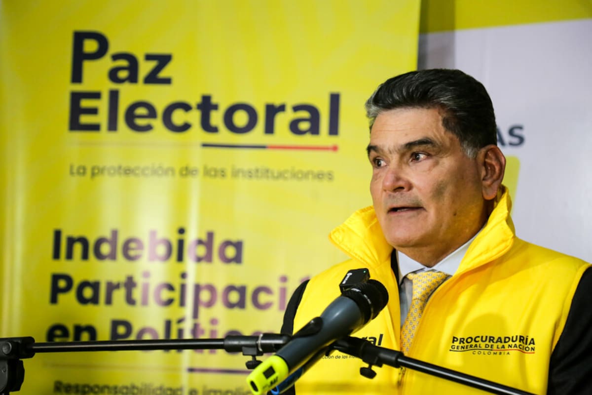 A solo tres días de las elecciones presidenciales, el procurador Gregorio Eljach confirmó que se adelantan indagaciones contra seis ministros del gabinete por presunta participación en política. Además, suspendieron a la alcaldesa de San Onofre, Sucre, por un evento en favor de Iván Cepeda.