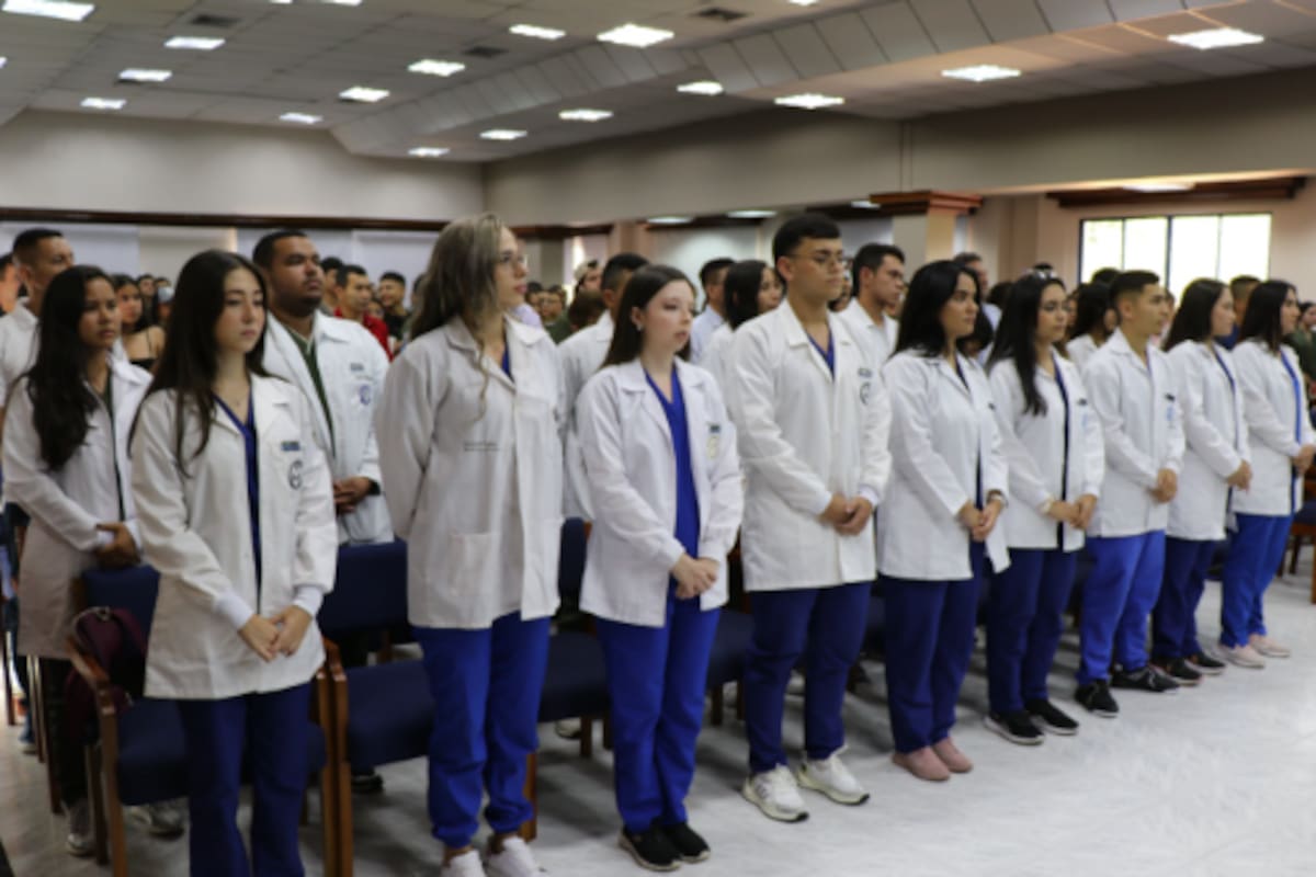 Programa de Medicina de la Universidad de Santander, UDES.