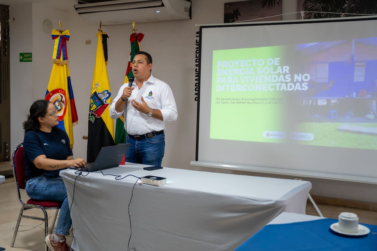 El programa ‘Viviendas solares’ fue socializado con medios de comunicación de Barrancabermeja .
Suministrada/Vanguardia