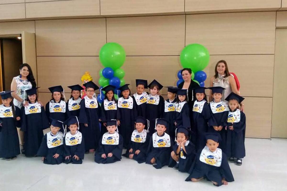 Danna Gamboa Márquez, Ingrid Mendoza López, Annie Gómez Hernández, Laura Merchán Riátiga, Tatiana García Mendieta, Thomás Altuve Ruiz, Isabella Turbay Vargas, Emiliana Castro Mejía, Samuel Villamizar Castillo, Alejandro Arenas Gómez, Juan Ángel Carrascal Daza, Blanca Rueda, Isabella Díaz Arango, María Lanzadazal Medaglia, Juan Andrés Pradilla Restrepo, Claudia Serrano Joerger, Valeria Puentes Vélez, Alejandro Puentes Vélez, Gustavo Gómez Barrera, Jerónimo Pinto Serrano, Juan Nicolás Cruz Escalante, Valeria Barbosa Estrada, Juan Alejandro Patiño Rodríguez y Juan José Brito de la Cruz. (Foto: Suministrada / VANGUARDIA LIBERAL )