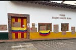 Padres de familia protestan y le exigen al Ministerio de Educación intervenir colegio de Curití