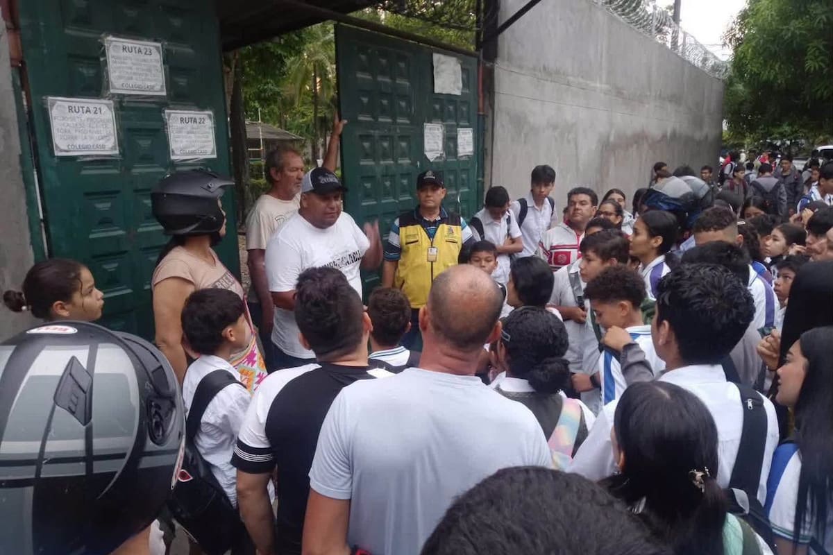 Los estudiantes del CASD suspendieron temporalmente las actividades académicas y pidieron medidas frente a la presencia de habitantes de calle y las situaciones de inseguridad denunciadas en los alrededores del colegio.
Suministrada/Vanguardia
