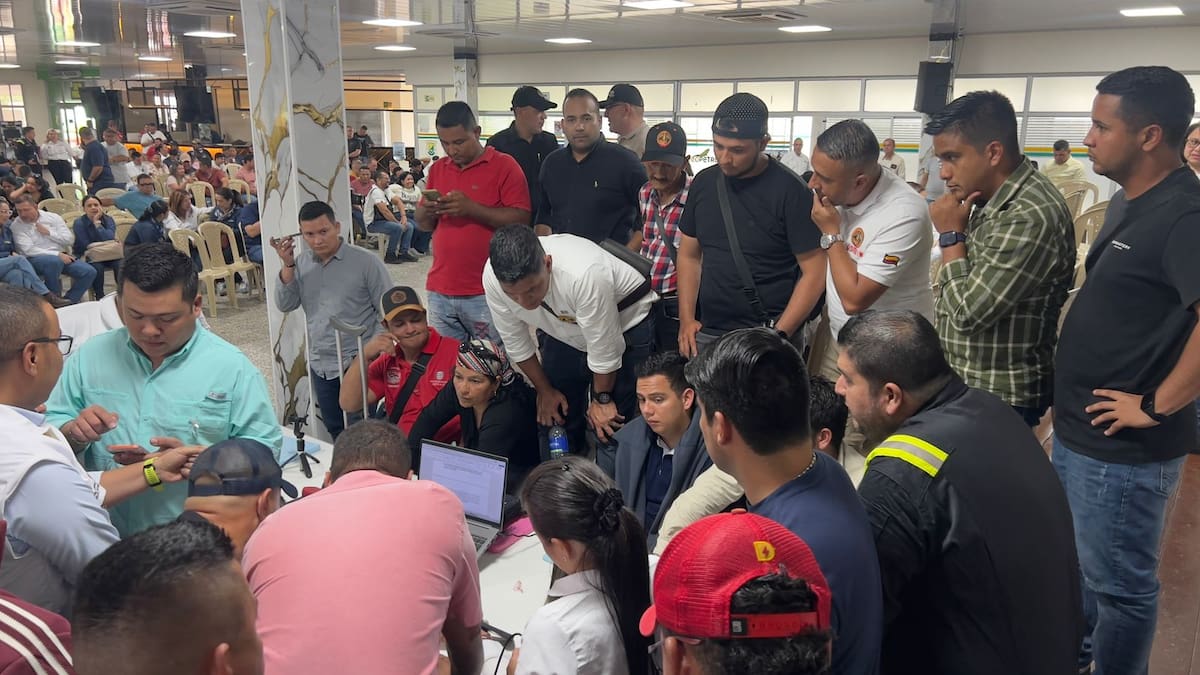 Comunidades y trabajadores del corregimiento El Centro levantaron el bloqueo tras alcanzar un acuerdo con Ecopetrol que garantiza la continuidad operativa en el campo La Cira Infantas.
Suministrada/Vanguardia