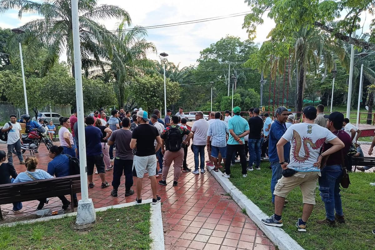 Durante 48 horas comunidades del corregimiento El Centro protestaron para exigir a Ecopetrol que mantenga la inversión en el campo petrolero La Cira Infantas.
Suministrada/Vanguardia