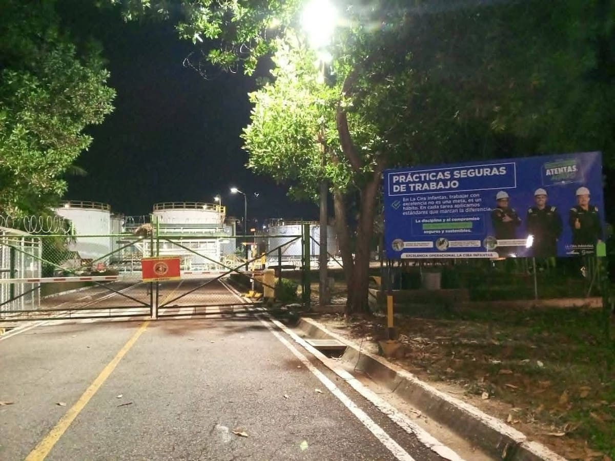 Durante 48 horas comunidades del corregimiento El Centro protestaron para exigir a Ecopetrol que mantenga la inversión en el campo petrolero La Cira Infantas.
Suministrada/Vanguardia