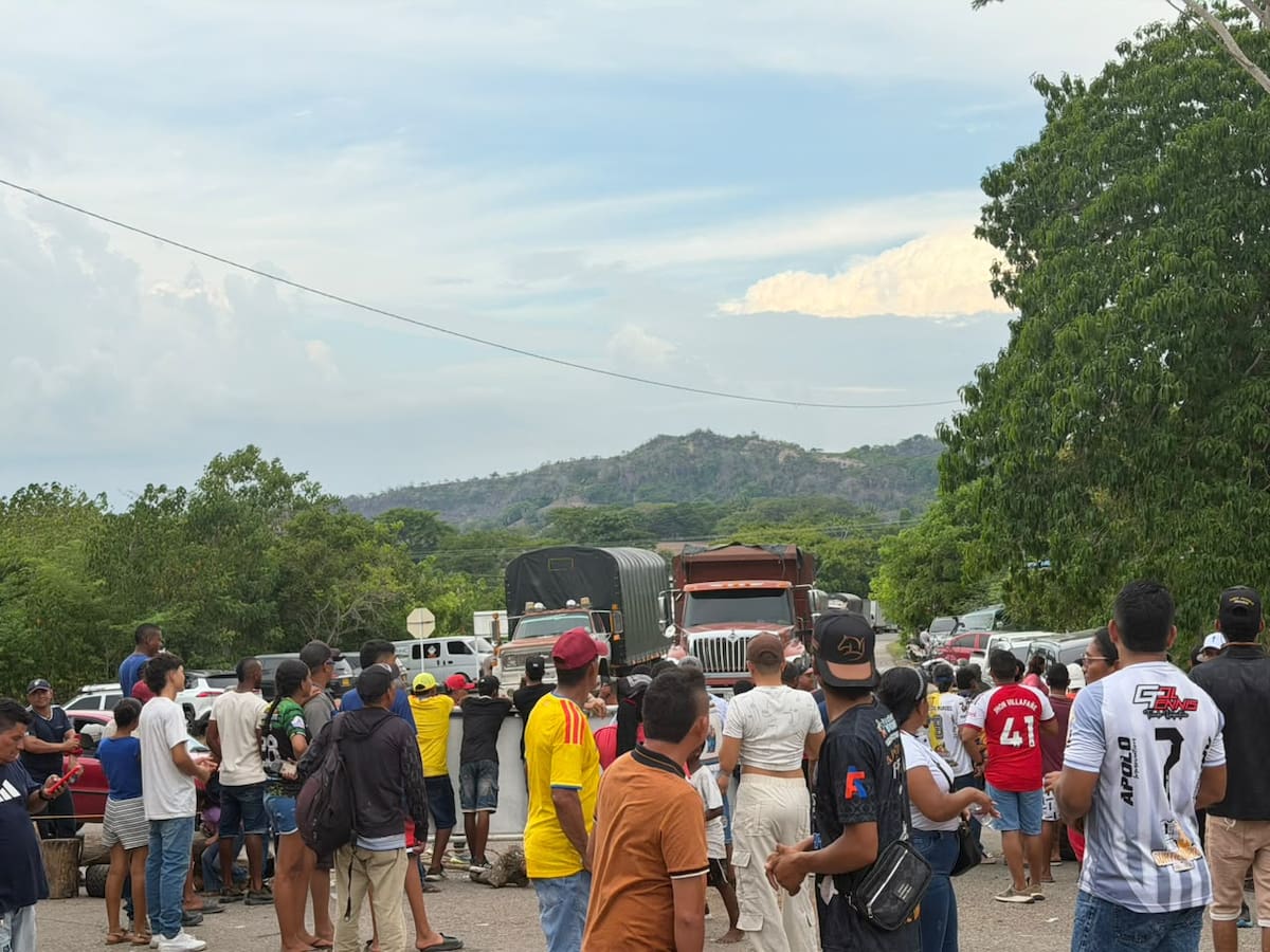 Habitantes de Simití completan nueve días de protestas por los prolongados cortes de energía.
Suministrada/Vanguardia