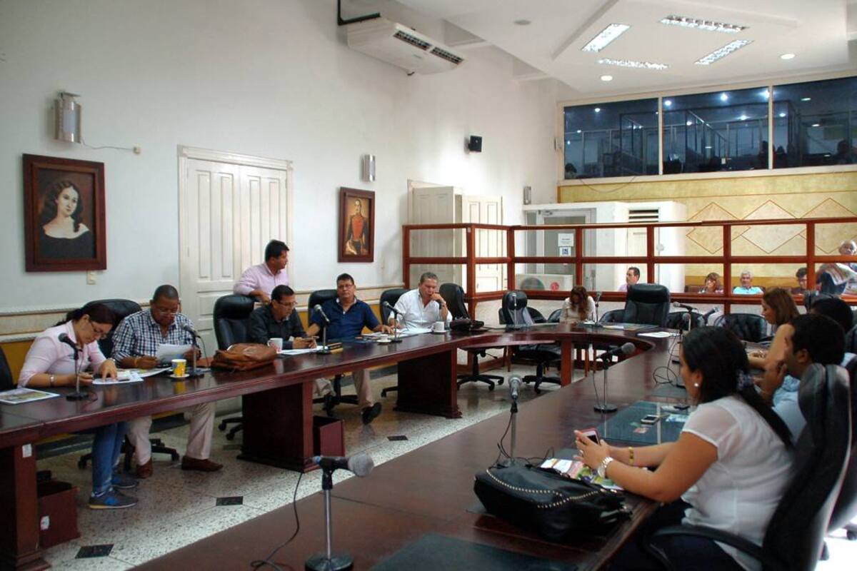 De los recursos incluidos en la adición presupuestal, los que más causaron polémica en el Concejo fueron los destinados a terminar las obras de infraestructura educativa. (Foto: Archivo/VANGUARDIA LIBERAL)