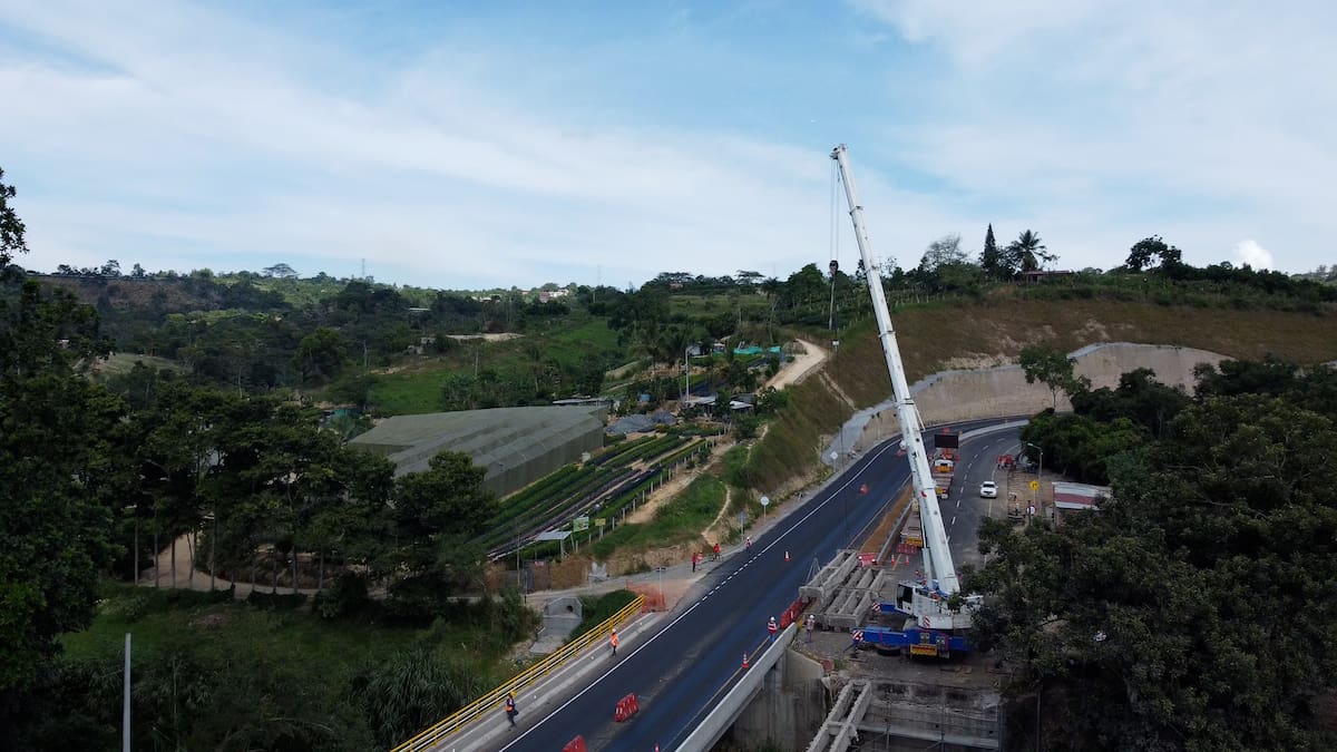 Veeduría de las Cámaras de Comercio y Bucaramanga socializó en Barrancabermeja el estado de la Ruta del Cacao y la Troncal del Magdalena Medio.
Foto: Suministrada