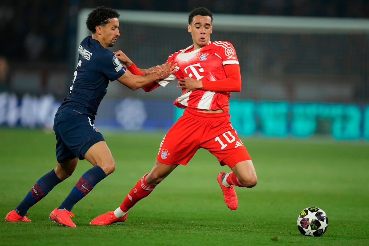 PSG y Bayern Múnich han disputado unos parejos 45 minutos en las semifinales de la Champions League. //Foto, AP: Christophe Ena