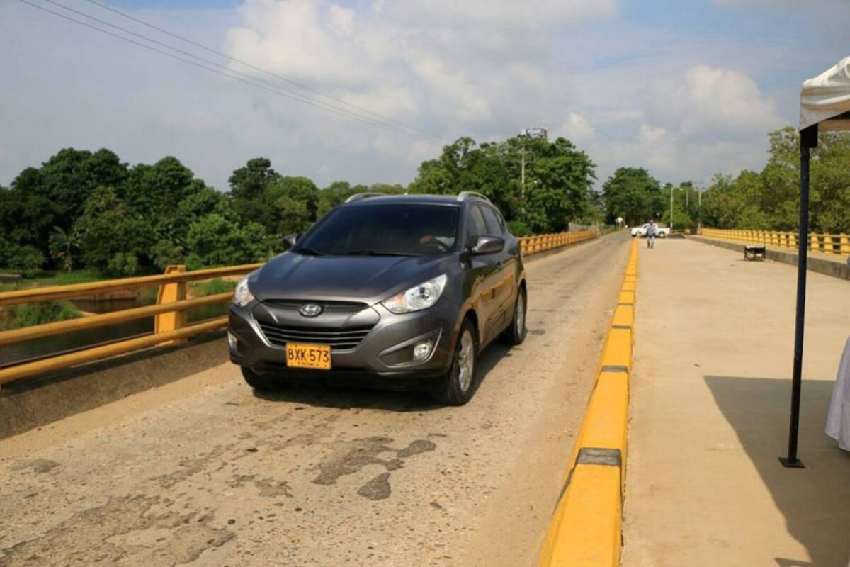 Uno de los factores que demoró la entrega de la obra, que estuvo cuatro años en ejecución, fue la adecuación de los accesos al nuevo carril. (Foto: Cortesía: Gobernación de Santander/VANGUARDIA LIBERAL)