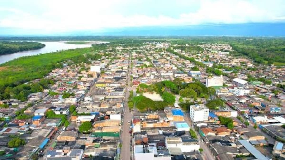 Para mitigar las afectaciones en la salud provocadas por las altas temperaturas, la alcaldía de Puerto Boyacá habilitó puntos de hidratación gratuita. Para mitigar las afectaciones en la salud provocadas por las altas temperaturas, la alcaldía de Puerto Boyacá habilitó puntos de hidratación gratuita.
Foto: Captura de pantalla