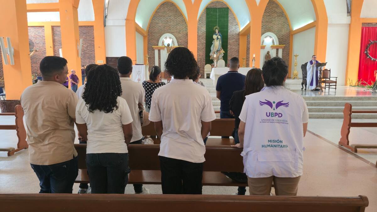 Familiares recibieron de manera digna el cuerpo de Jonis Mejía Romero, quien había desaparecido hace 35 años. Foto suministrada/VANGUARDIA