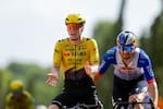 ¡Quinta victoria! Matthew Brennan domina el sprint y conquista Sevilla en la Vuelta a España