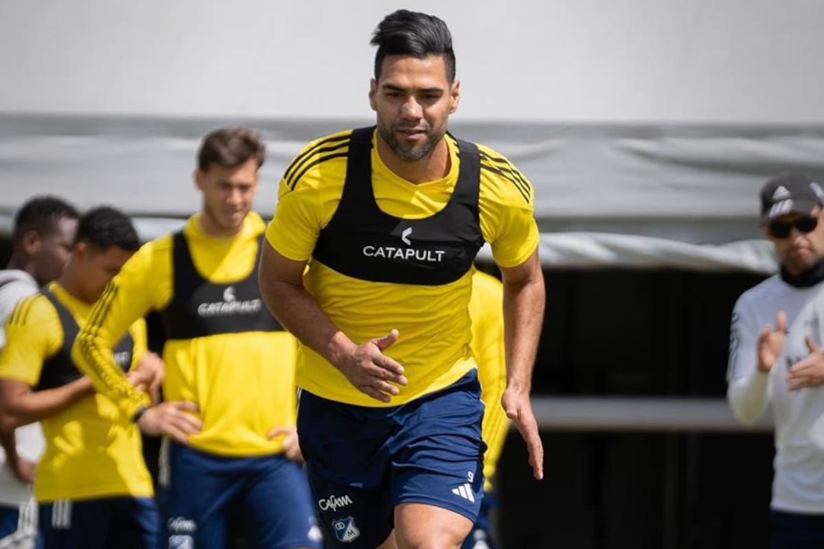 Falcao García entrena como nuevo jugador embajador y prepara su debut ante Equidad Seguros. Foto: 'X' Millonarios.