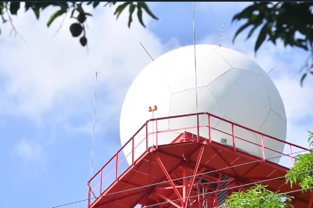 Tras un mes de intensivas reparaciones lideradas por la UNGRD, el radar está ahora completamente operativo, marcando un hito significativo para la capacidad de monitoreo meteorológico del país.
