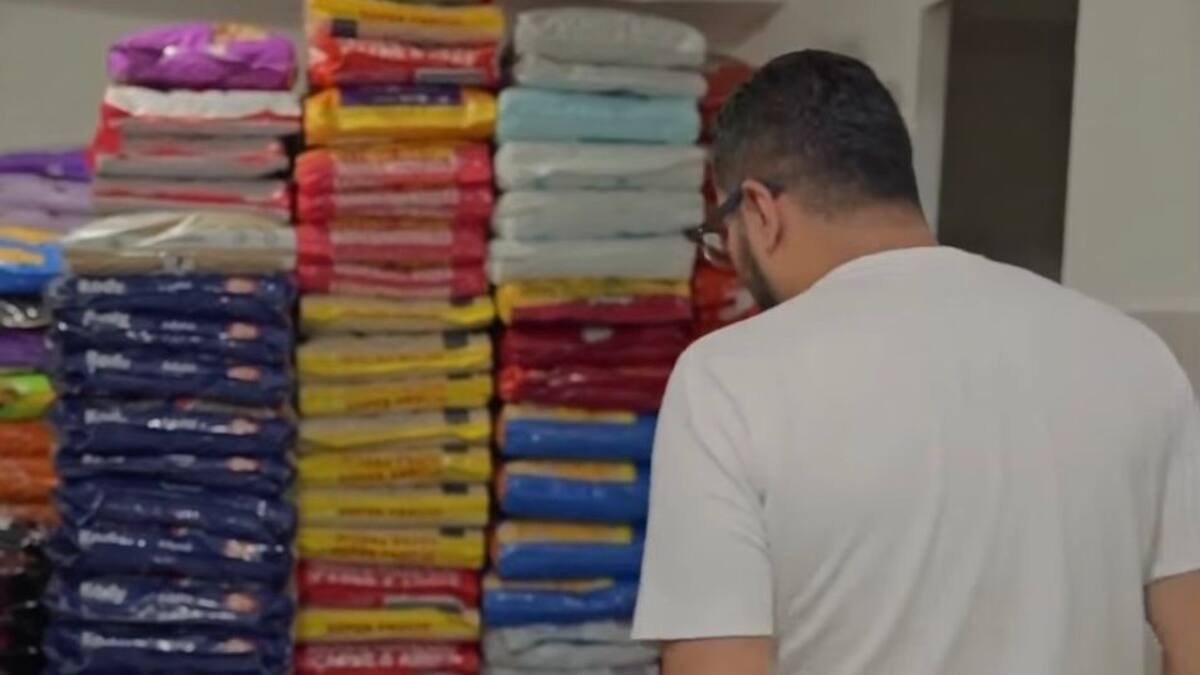 La Alcaldía de Bucaramanga inició la distribución de las cinco toneladas de alimento recolectadas durante la Radiotón del 27 de marzo entre las fundaciones animalistas de la ciudad.