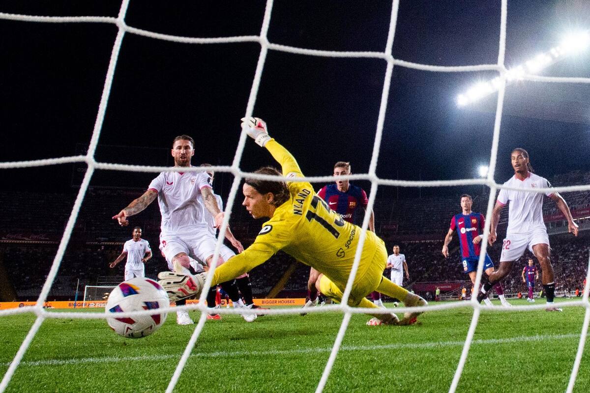 La pesadilla de Sergio Ramos, con un autogol le dio la victoria al Barcelona