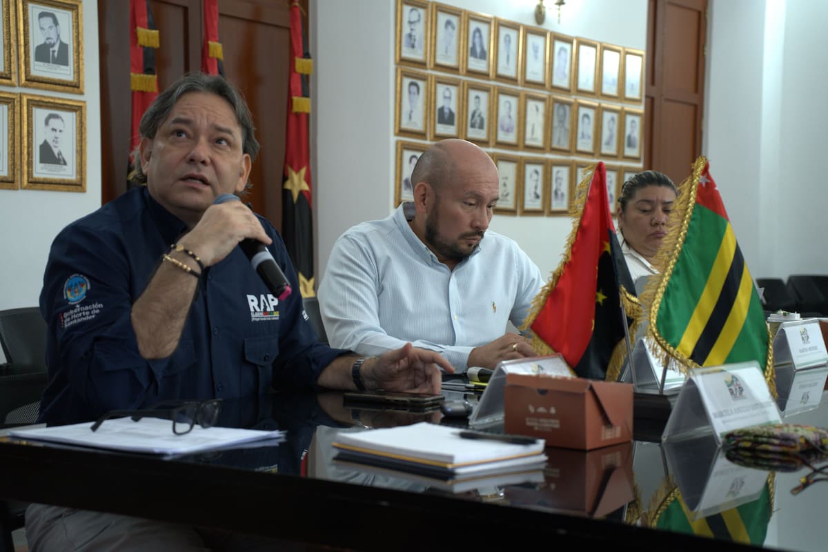La RAP El Gran Santander llevó al Congreso cuatro apuestas estratégicas: agua, conectividad vial, navegabilidad del río Magdalena e internacionalización empresarial. Foto: Suministrada.