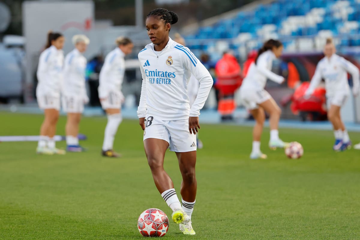 MADRID, 18/02/2026.- La delantera colombiana del Real Madrid Linda Caicedo en el calentamiento previo al partido de Liga de Campeones femenina entre el Real Madrid y el París FC, este miércoles en el estadio Alfredo di Stéfano. EFE/ Mariscal